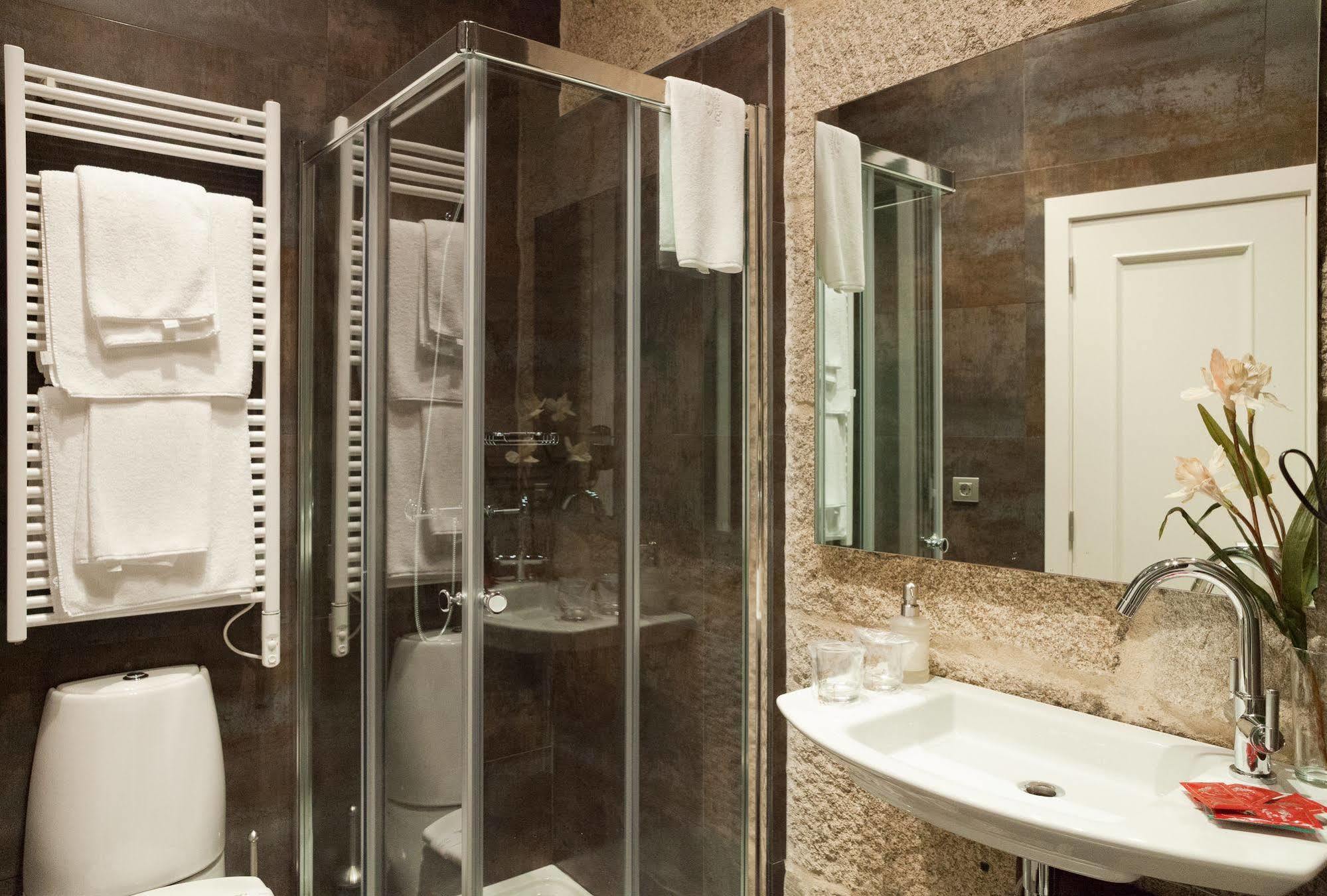 Hotel Puerta Gamboa Vigo Eksteriør billede
