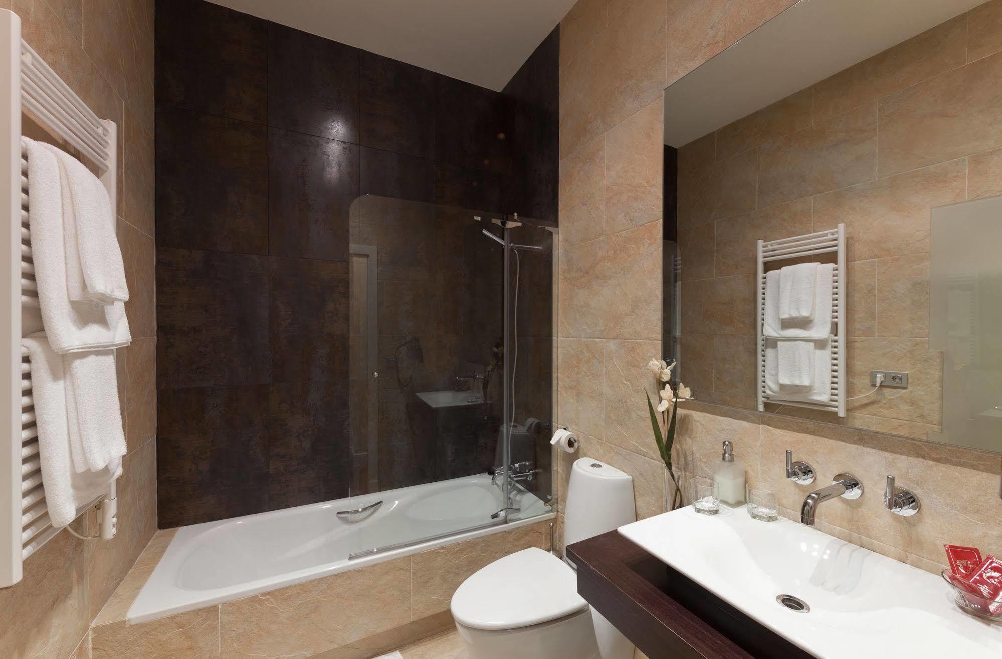 Hotel Puerta Gamboa Vigo Eksteriør billede
